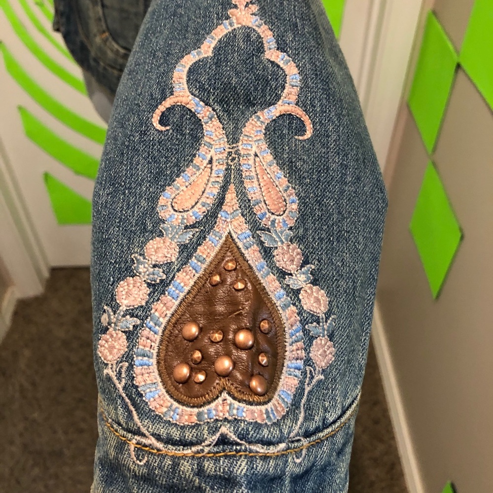 Jean jacket - Picture 2 of 3